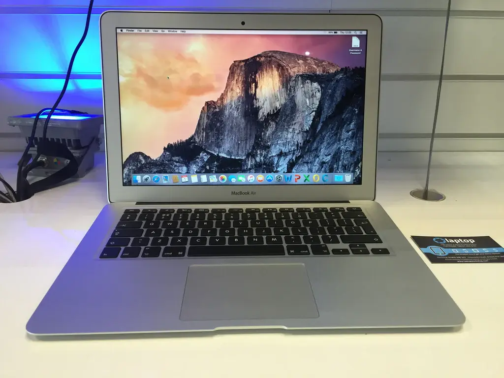 apple-macbook-air-13-inch-mid-2012_2.webp